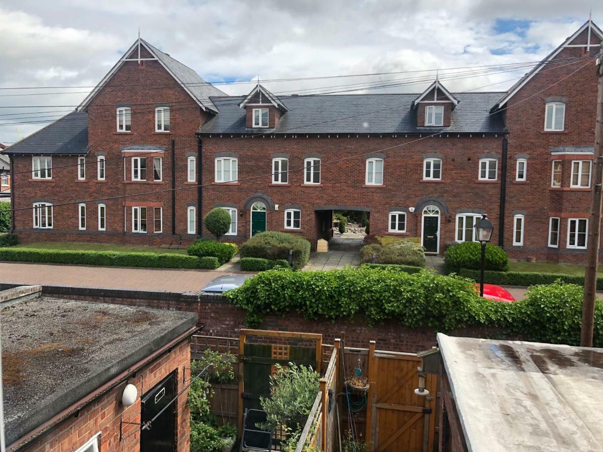 2 Bed Cottage Chester Exterior foto